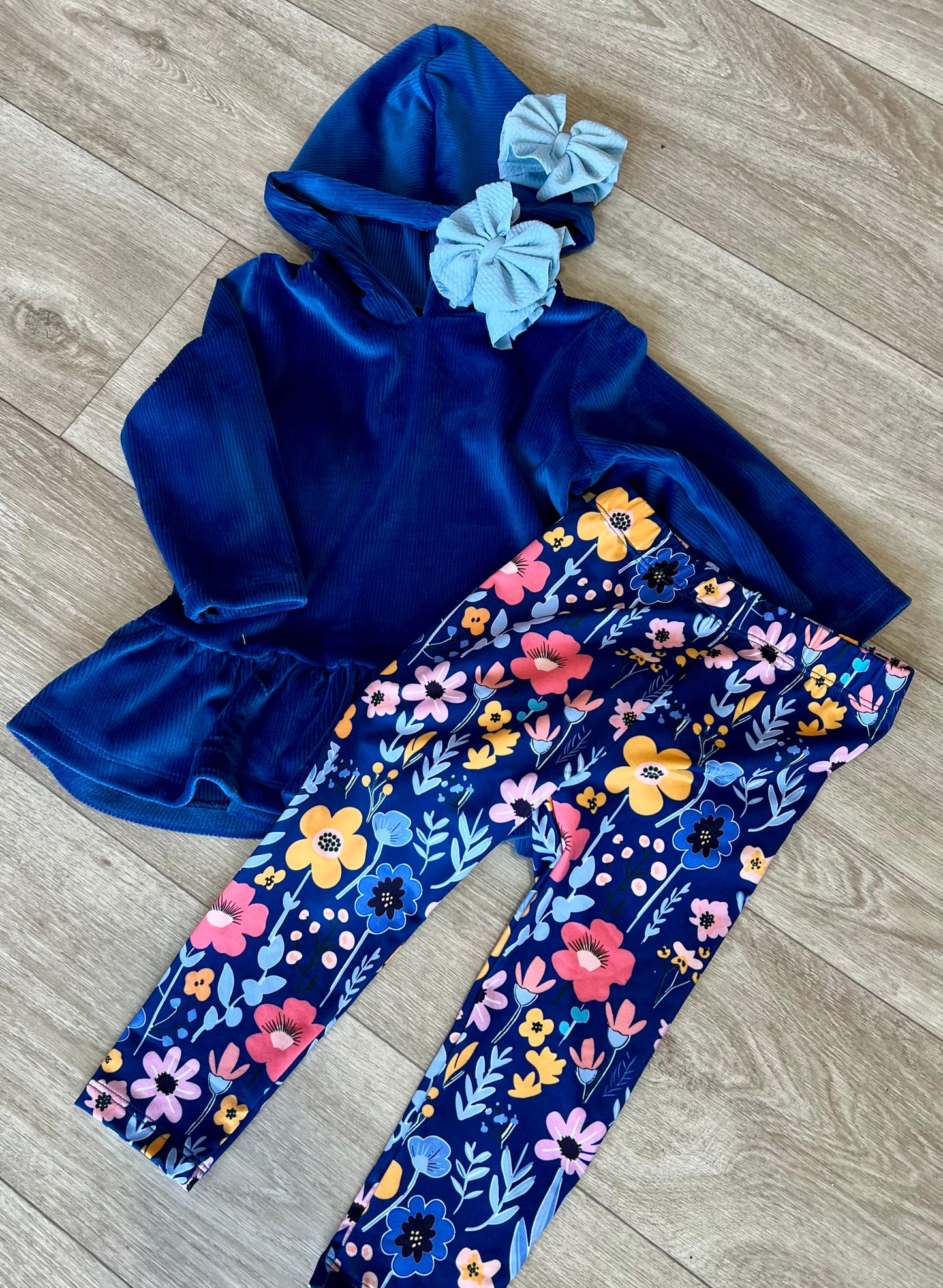 Navy Velour Ruffle-Hem Hooded Tunic & Floral Leggings