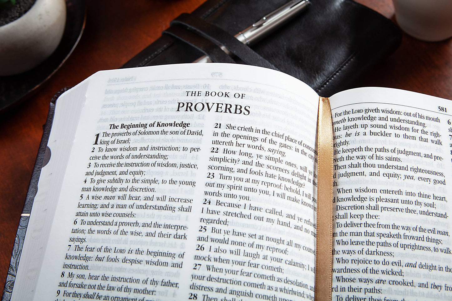 KJV Bible - Compact Amethyst