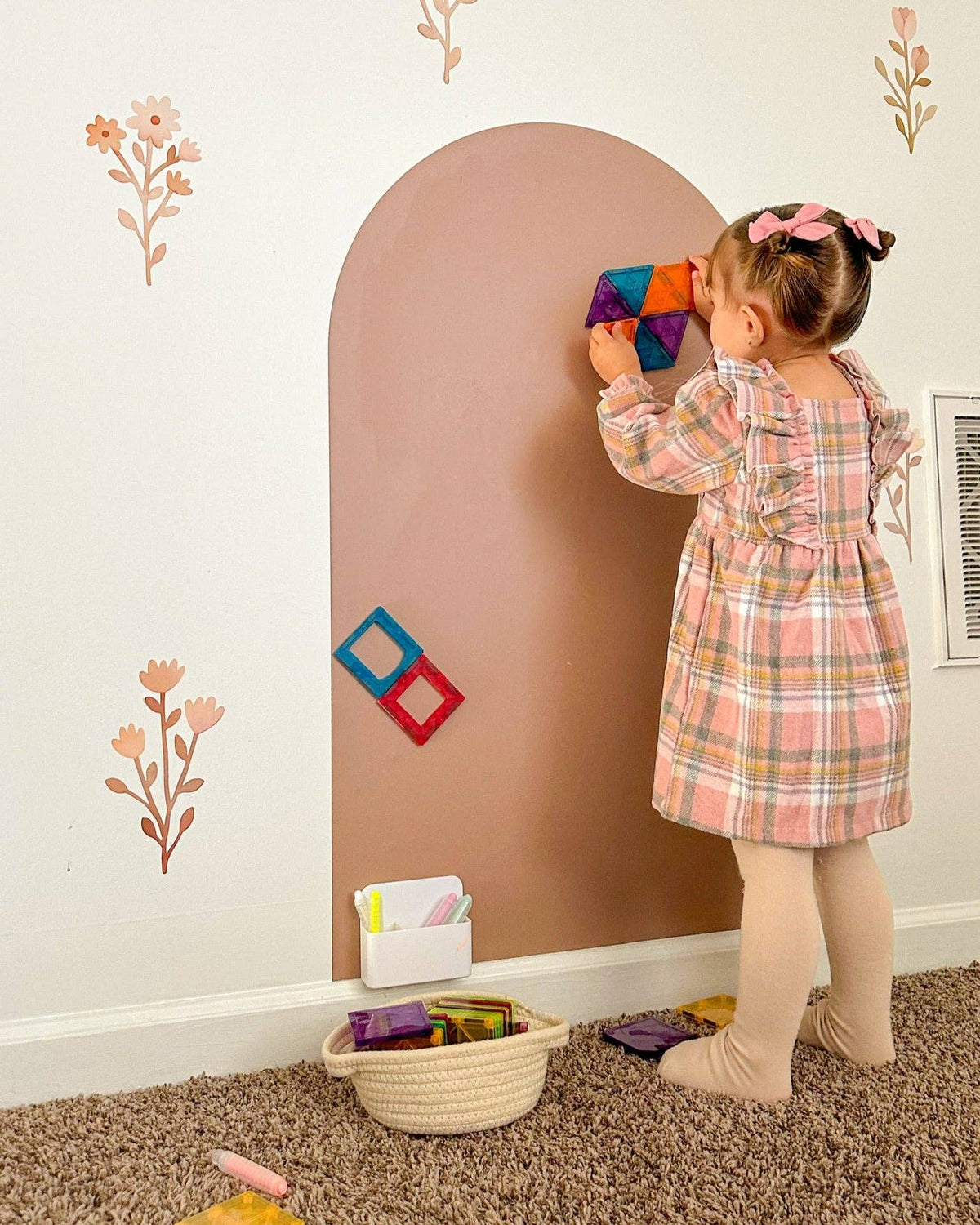 ORIGINAL Arch Magnetic Magic Playwall for Kids