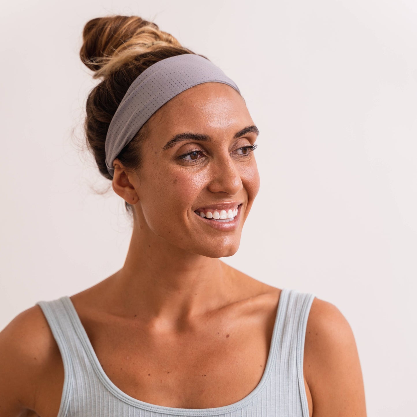 Adjustable No Slip Mesh Sport Headband