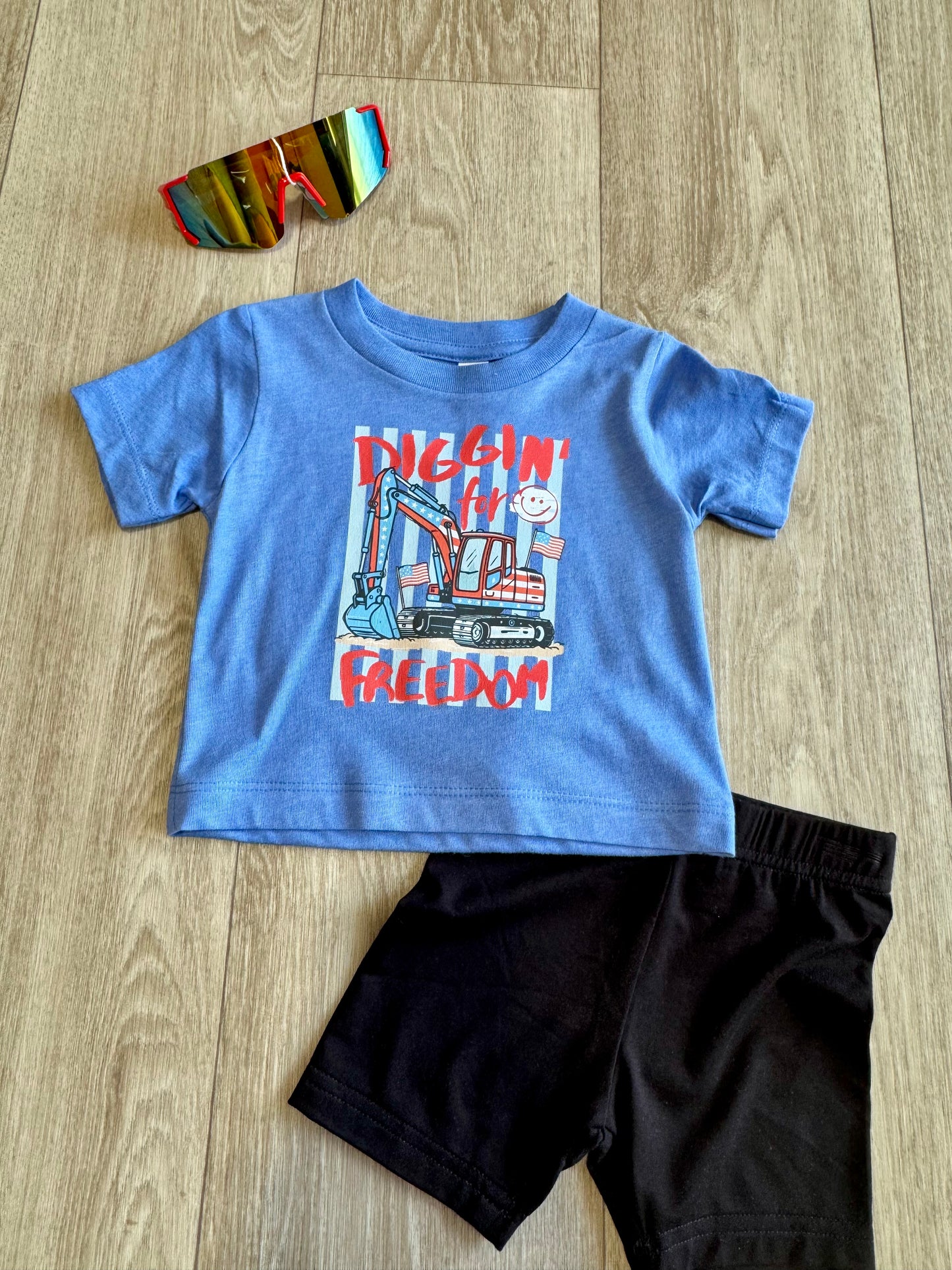 Diggin' Freedom Tee