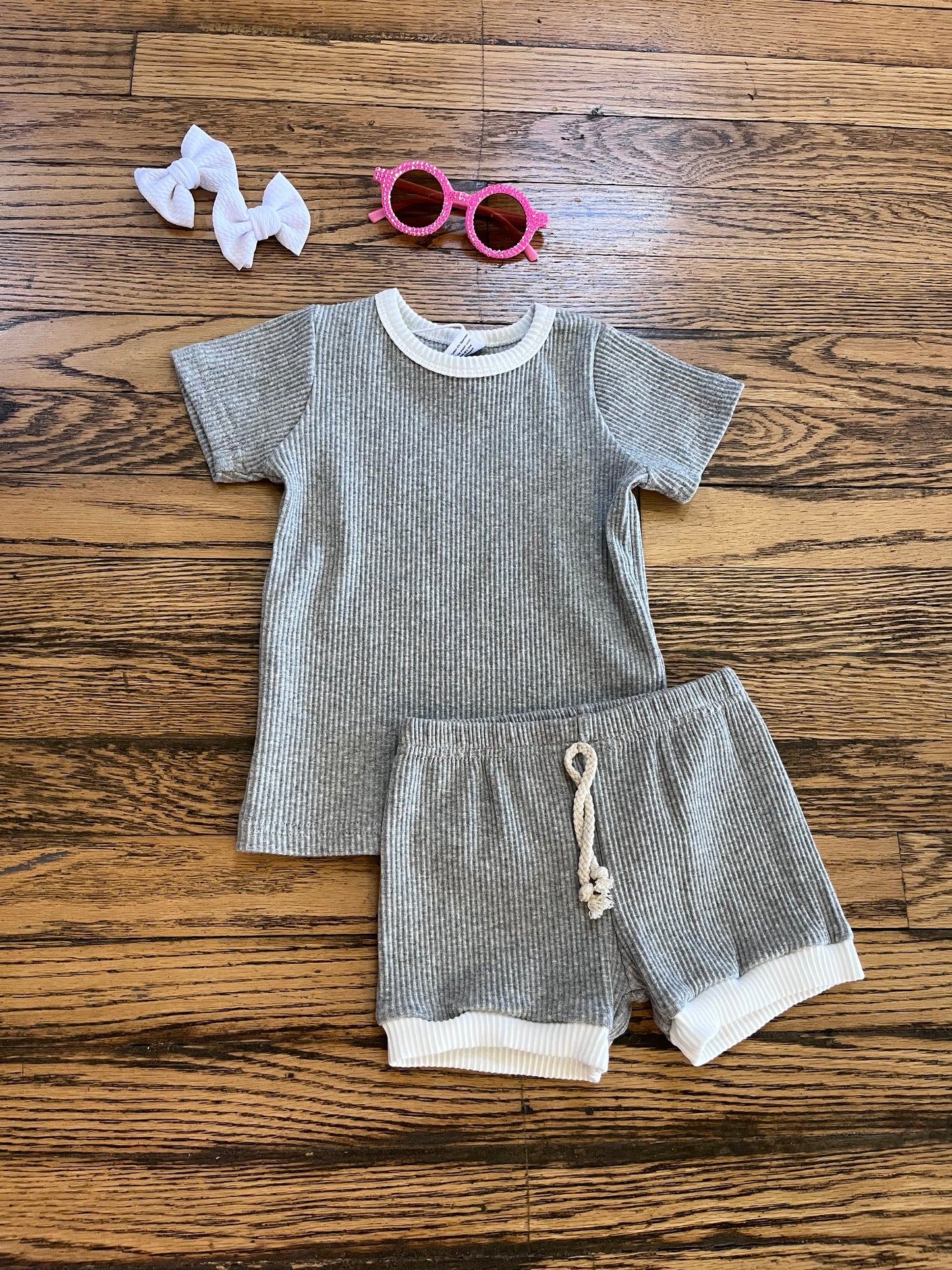 Pebble Varsity Set