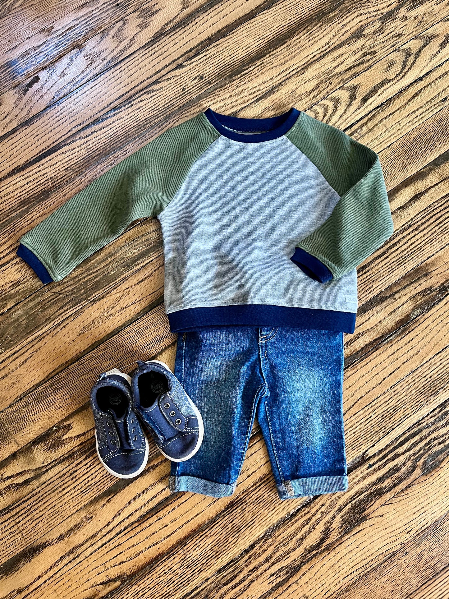 Heather Gray Color Block Raglan Sweatshirt