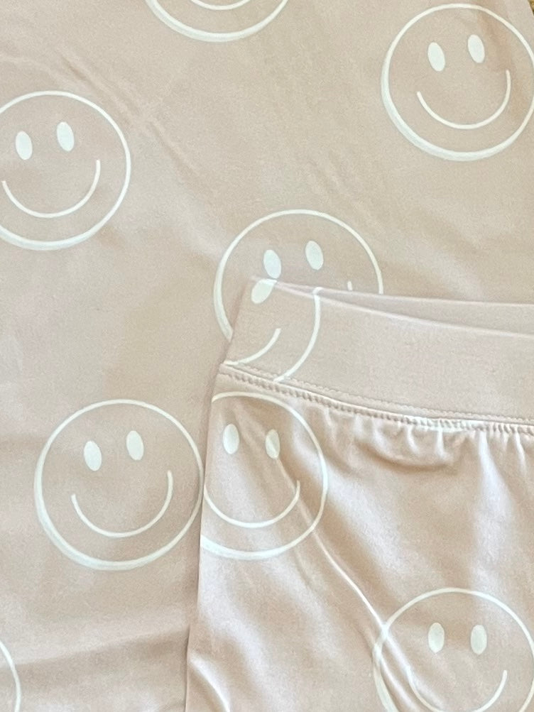Neutral Smiley Two Piece Set