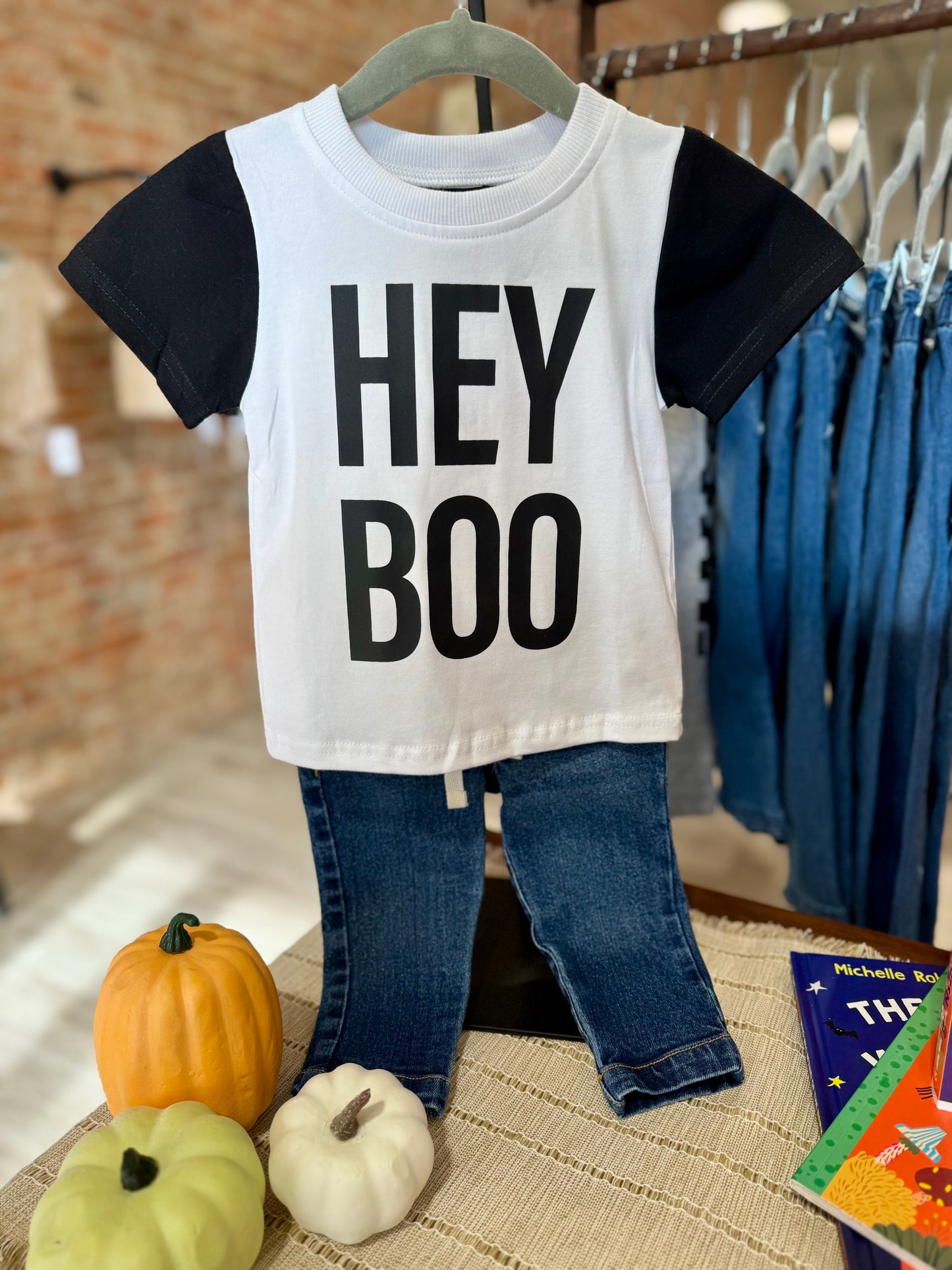 Hey Boo Tee