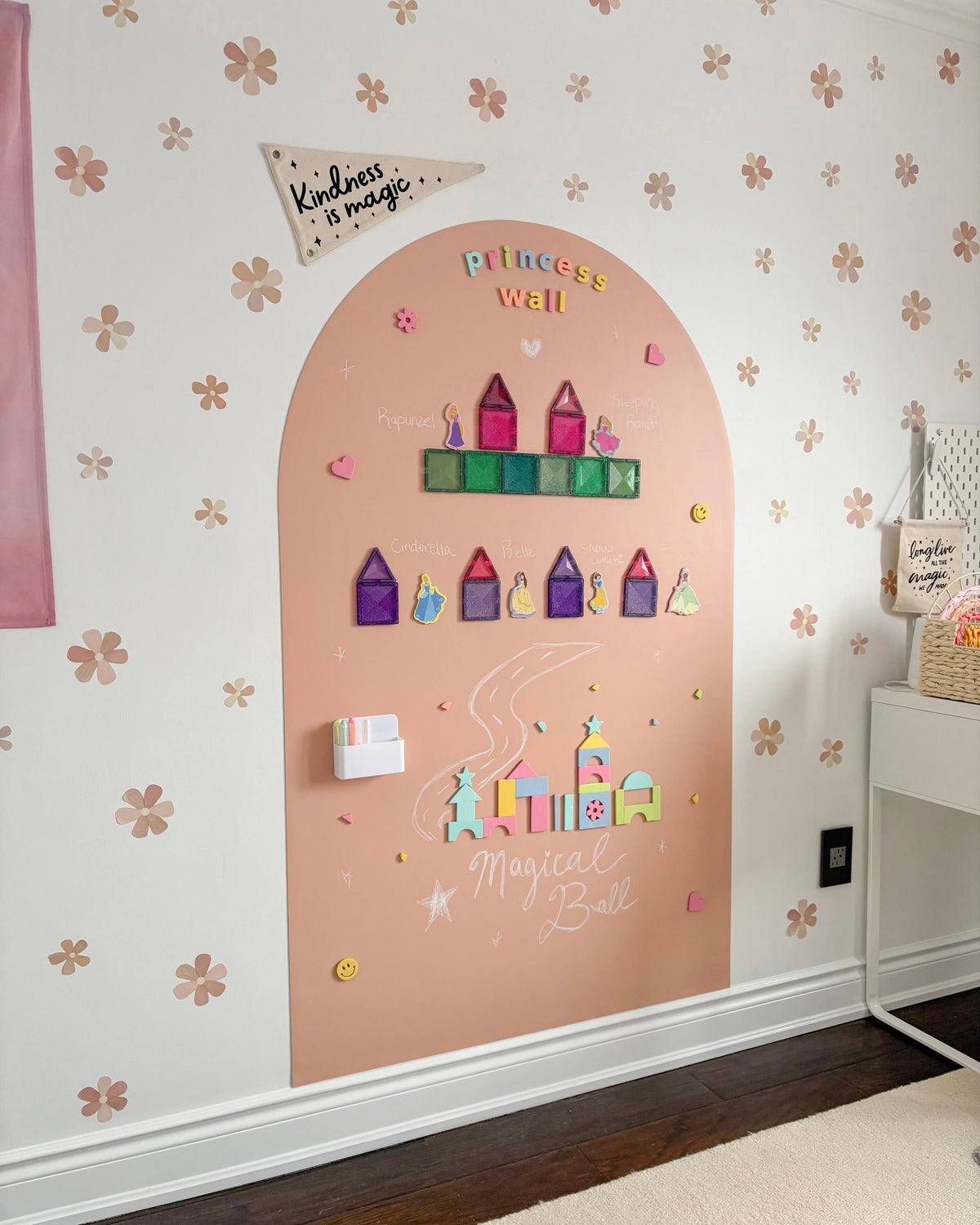 JUMBO Magic Playwall - Arch Magnetic Wall
