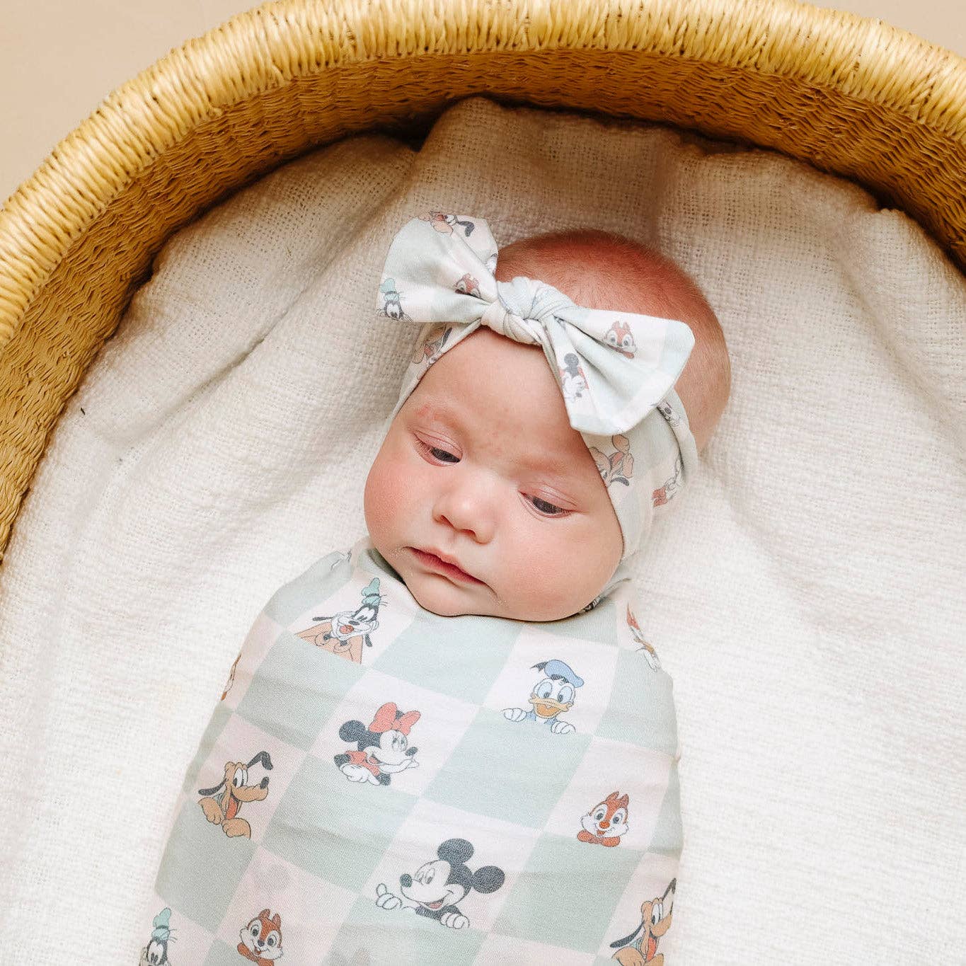 Mickey Mouse & Friends Knit Swaddle Blanket