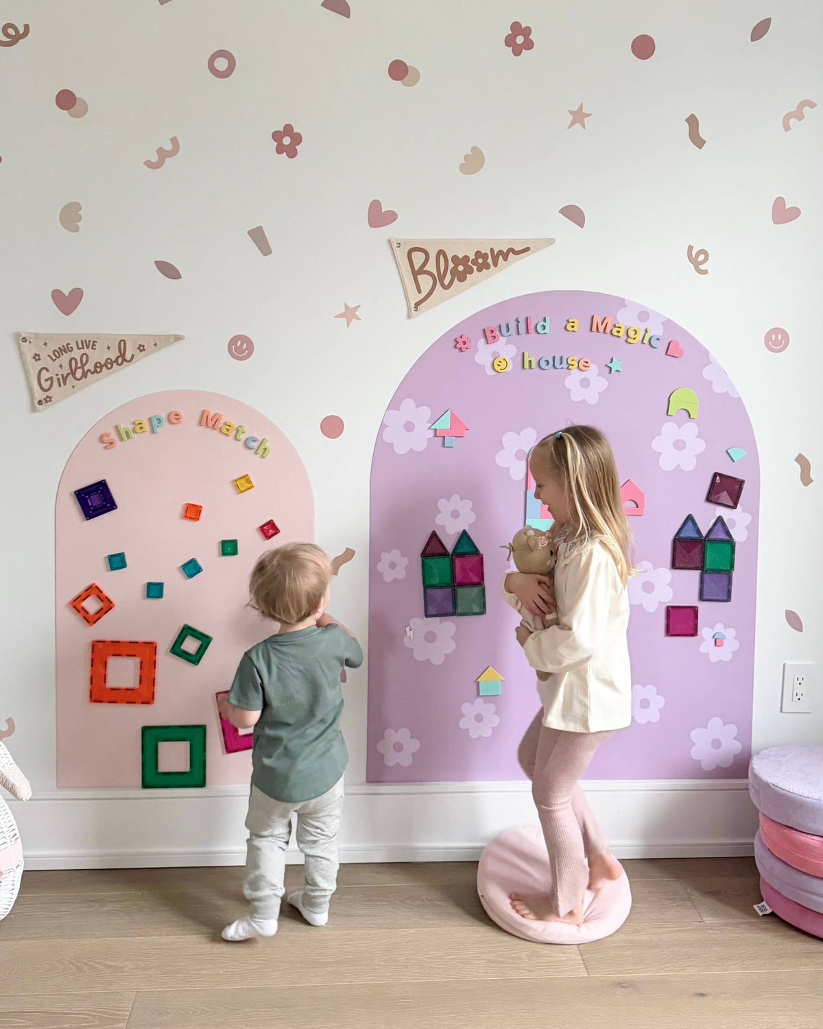 MEGA Arch Magnetic Magic Play Wall for Kids