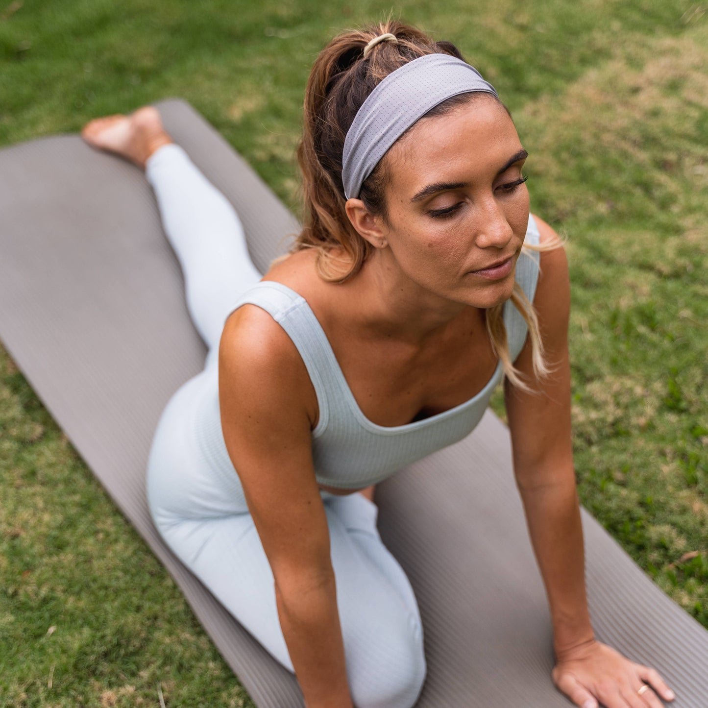Adjustable No Slip Mesh Sport Headband